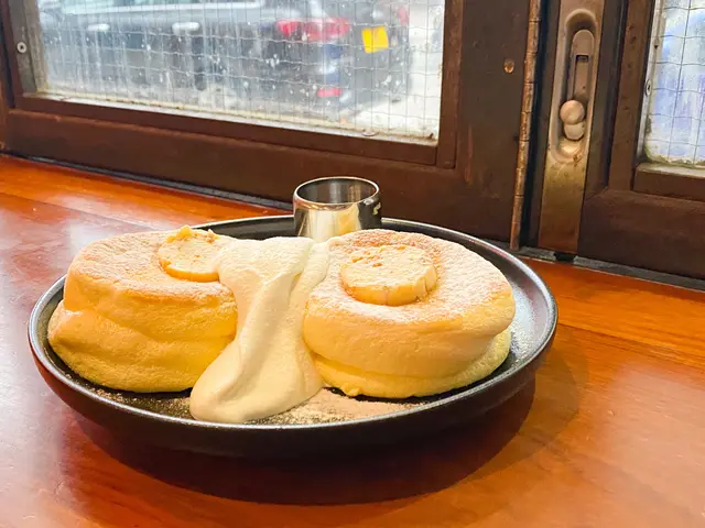 蜂巢奶油日式疏乎厘鬆餅