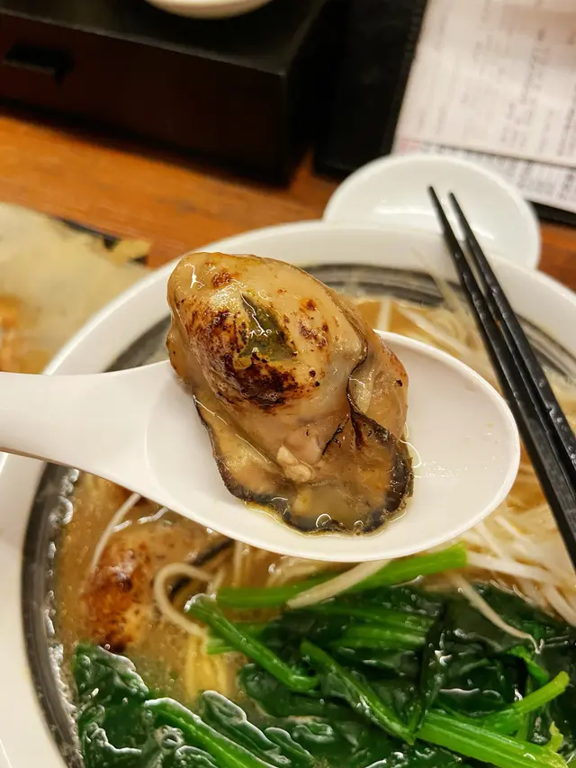 廣島牡蠣漬醬油拉麵 