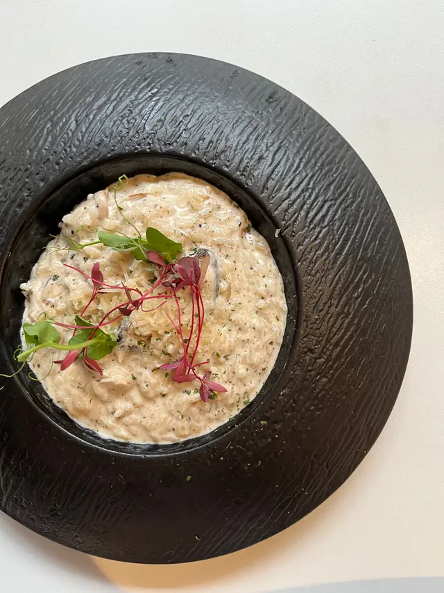 黑松露野菌忌廉汁意大利飯