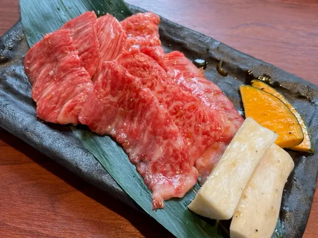 醬汁A5黑毛和牛牛小排燒肉定食