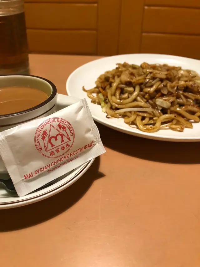 XO醬海鮮炒烏冬加熱奶茶