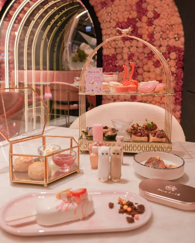 𝒞𝒶𝓂𝑒𝓁𝓁𝒾𝒶 x ᴘᴀᴜʟ & ᴊᴏᴇ 𝟤𝟢周年盛夏巴黎下午茶