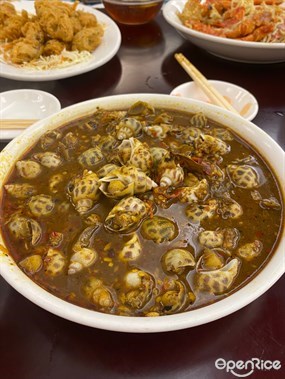 辣酒花螺 - Lung Tang Restaurant in Lei Yue Mun 