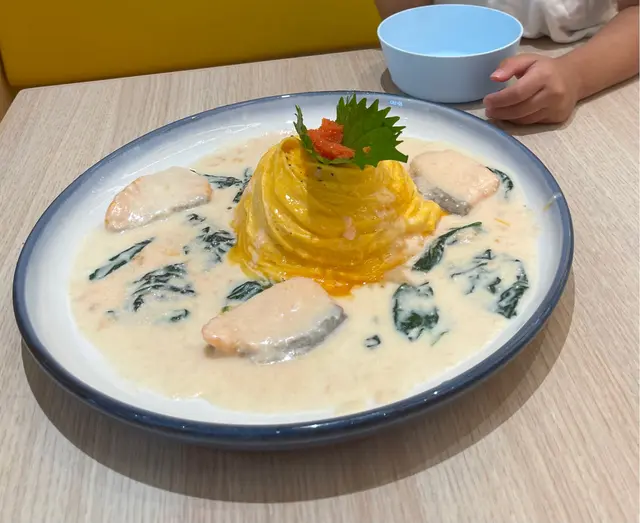 明太子三文魚忌廉蛋包飯