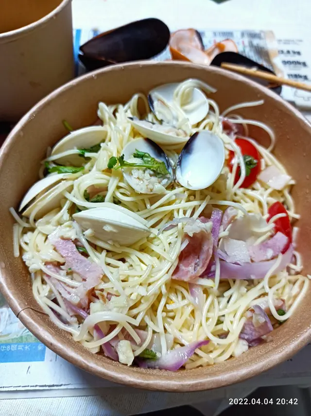 鮮蜆白酒煙肉蒜香天使麵