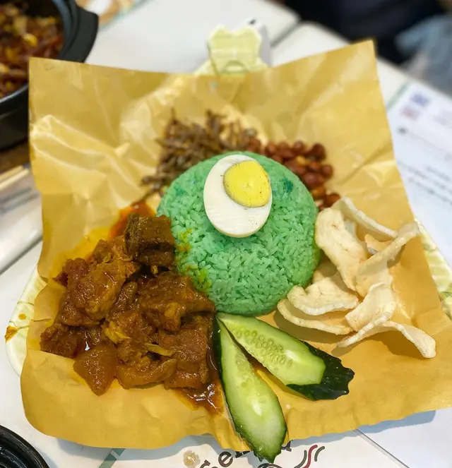 Nasi Lemak with Rendang Beef