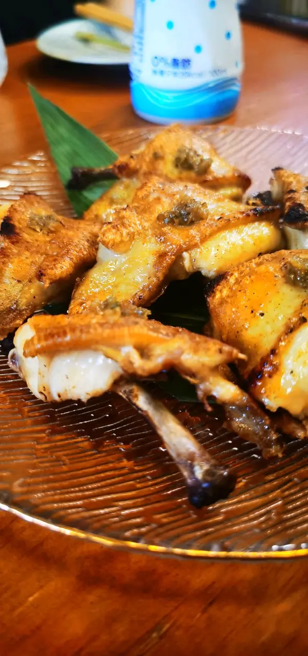 燒手羽先極普通，但一口吃法盡現心思