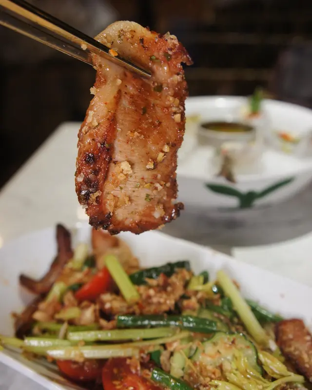 泰式豬頸肉沙律