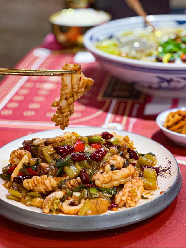 酸菜炒鮮魷魚