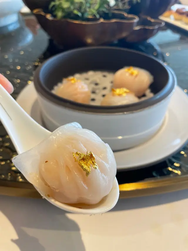 澐裳金箔鮮蝦餃皇