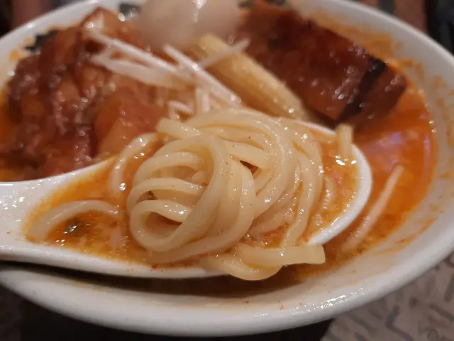 增量叉燒X2辣麻味噌拉麵