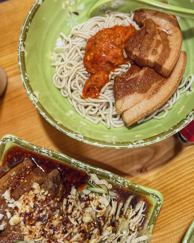 東坡肉熱拌拉麵