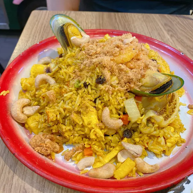 泰式菠蘿海鮮炒飯