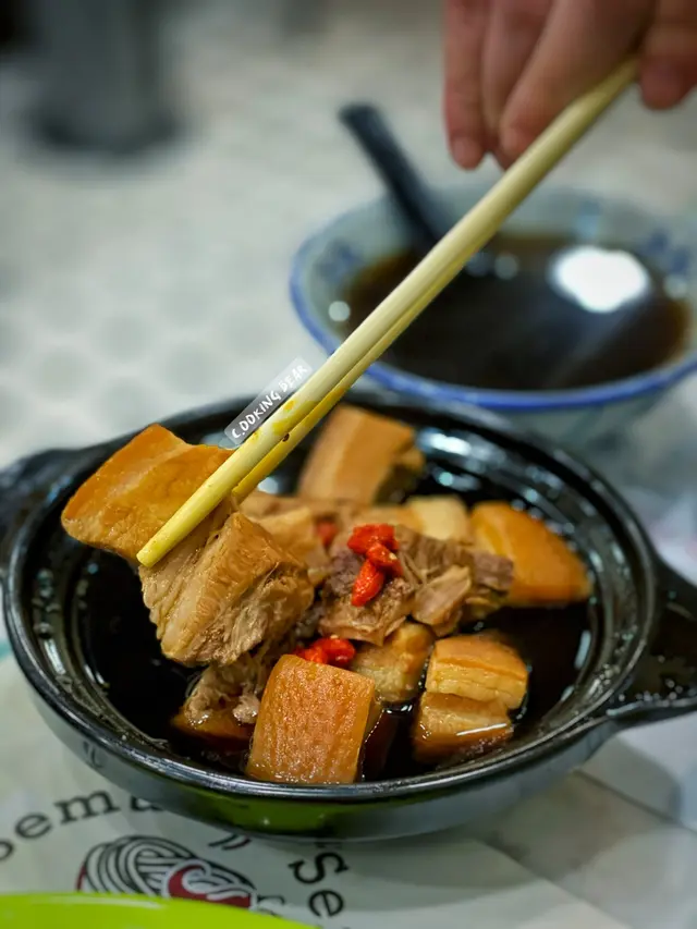 百吉爺肉骨茶 • 三層肉