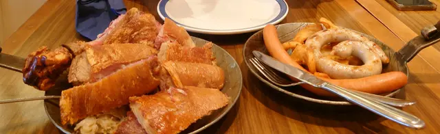 德國豬手及德國腸併盤