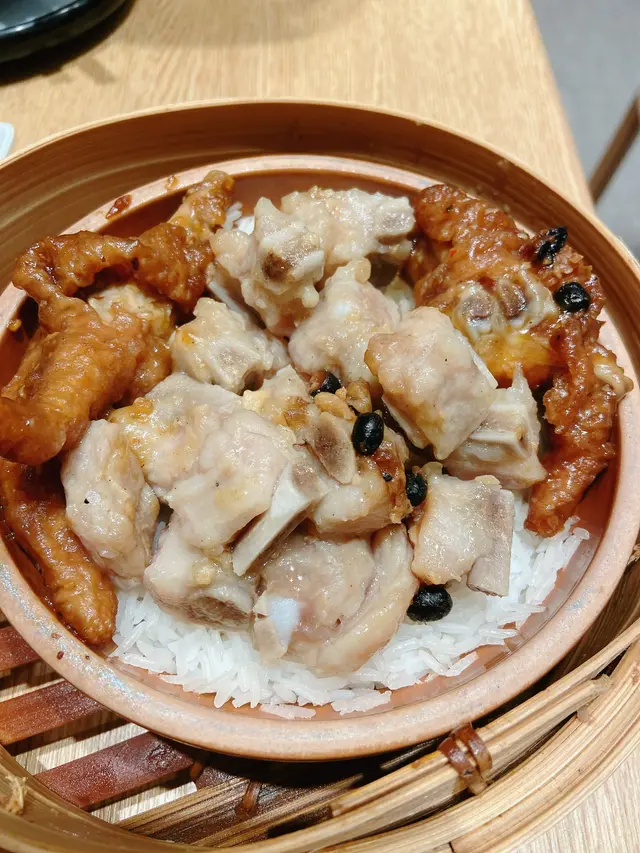 鳳爪排骨飯