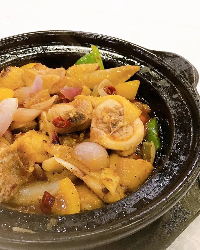川味麻辣雞煲