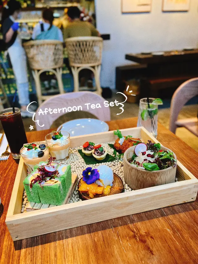 Afternoon Tea Box