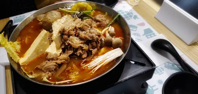 招牌臭臭鍋