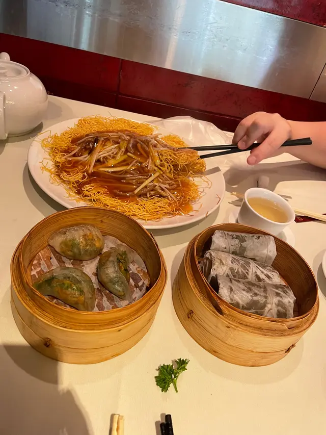 珍珠雞菜苗餃