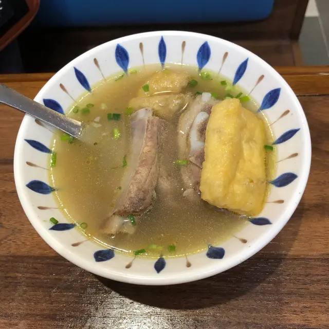 芽菜走地雞飯配白胡椒肉骨茶