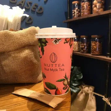 伯爵朱古力堅果奶蓋茶