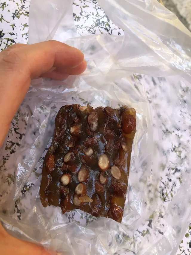 很多香甜紅豆粒