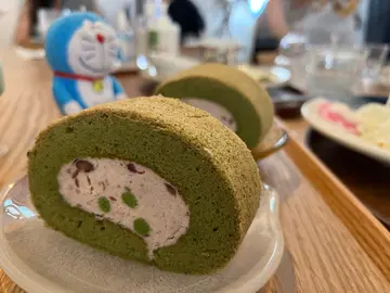 Matcha  Roll  Cake