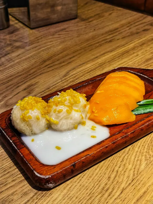 芒果椰汁糯米飯