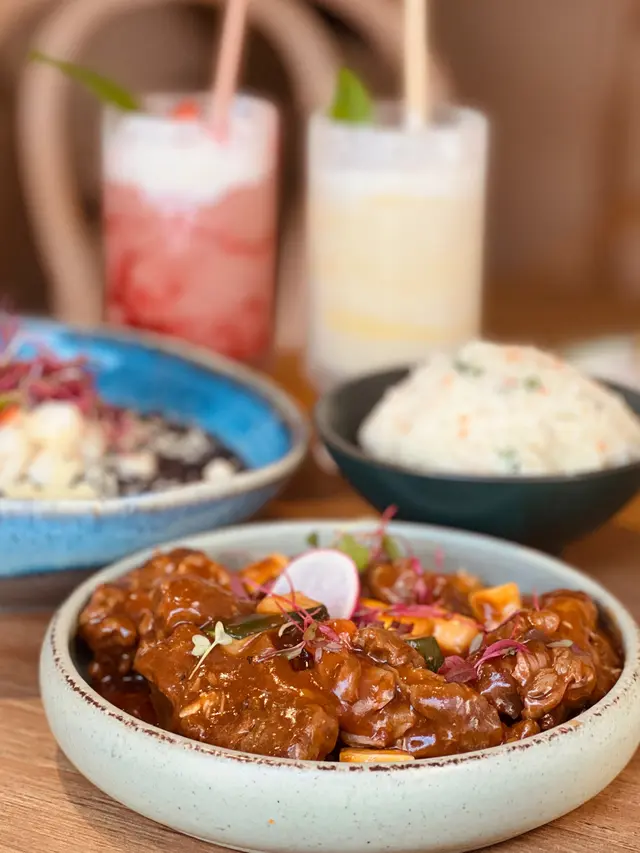 法式紅酒燉牛肉配椰菜花飯 