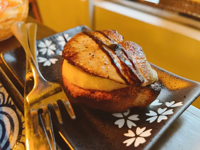 焦糖青蘋果鵝肝多士