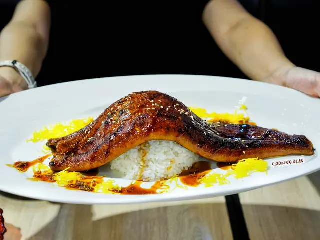 特上浦燒原條鰻魚飯