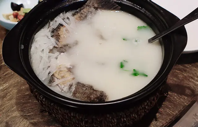 蘿蔔絲鰂魚湯