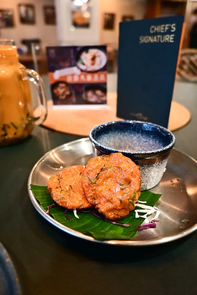 泰式紅咖哩魚餅