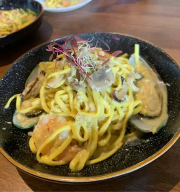 冬陰功海鮮椰香手打意大利麵
