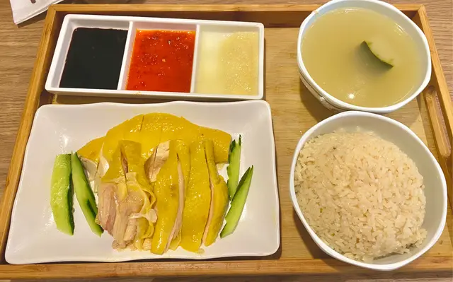 馬六無骨海南雞飯