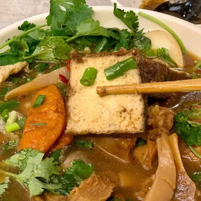 原骨湯底車仔麵