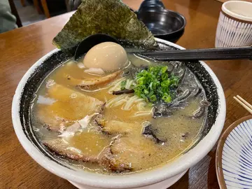特盛叉烧浓汤拉面