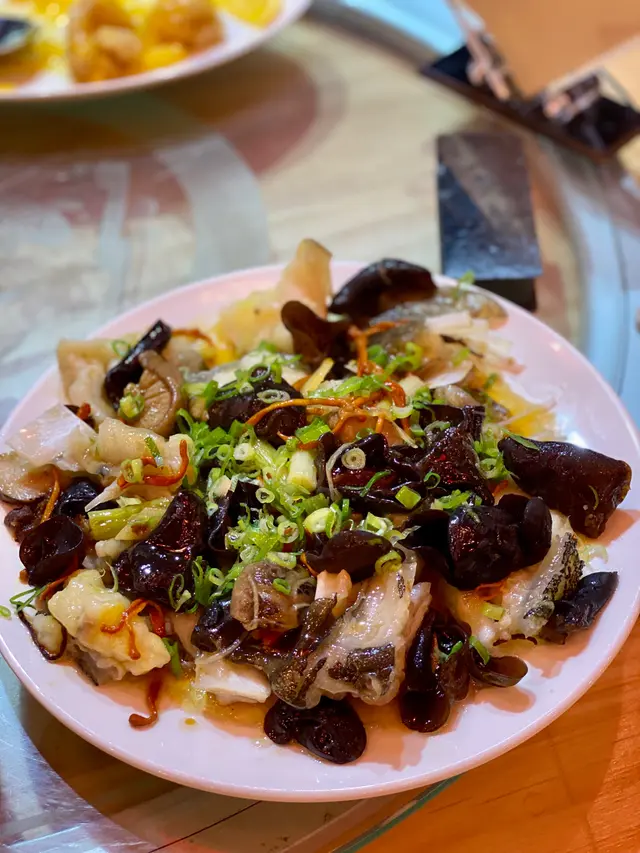 蟲草花蒸斑頭腩