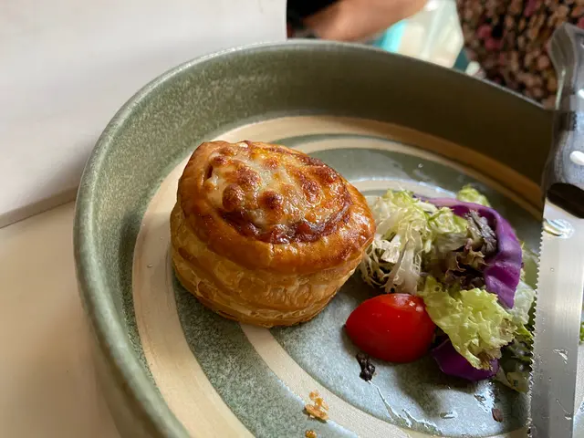 芝士肉醬田螺焗酥盒