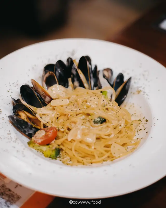 藍青口蒜香白酒忌廉汁意粉