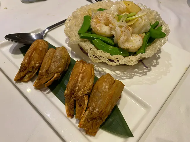 蝦子炒大花蝦球 椒鹽蝦頭 