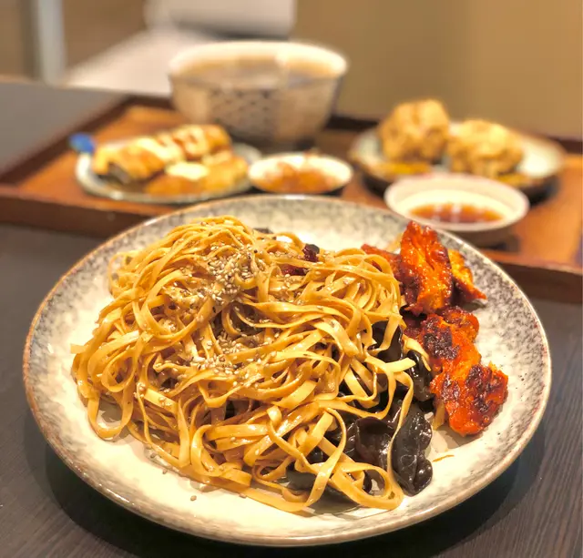 素蛋麥芽叉燒姬松茸麵