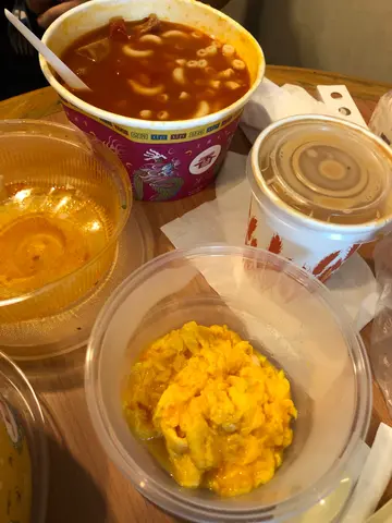 蕃茄濃湯午餐肉粒通粉