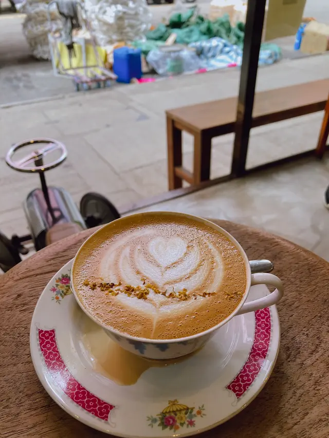 龍眼蜜糖鮮奶咖啡