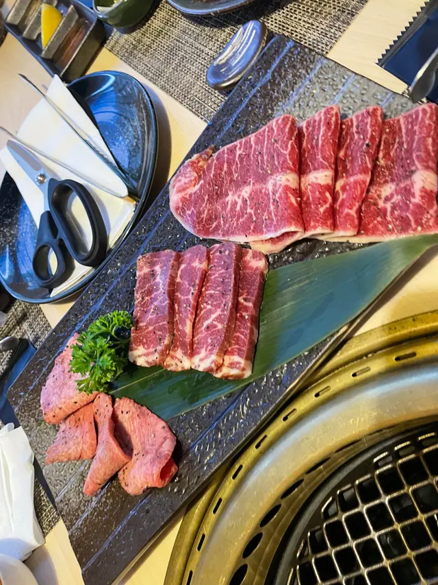 美國板腱翼板牛舌定食