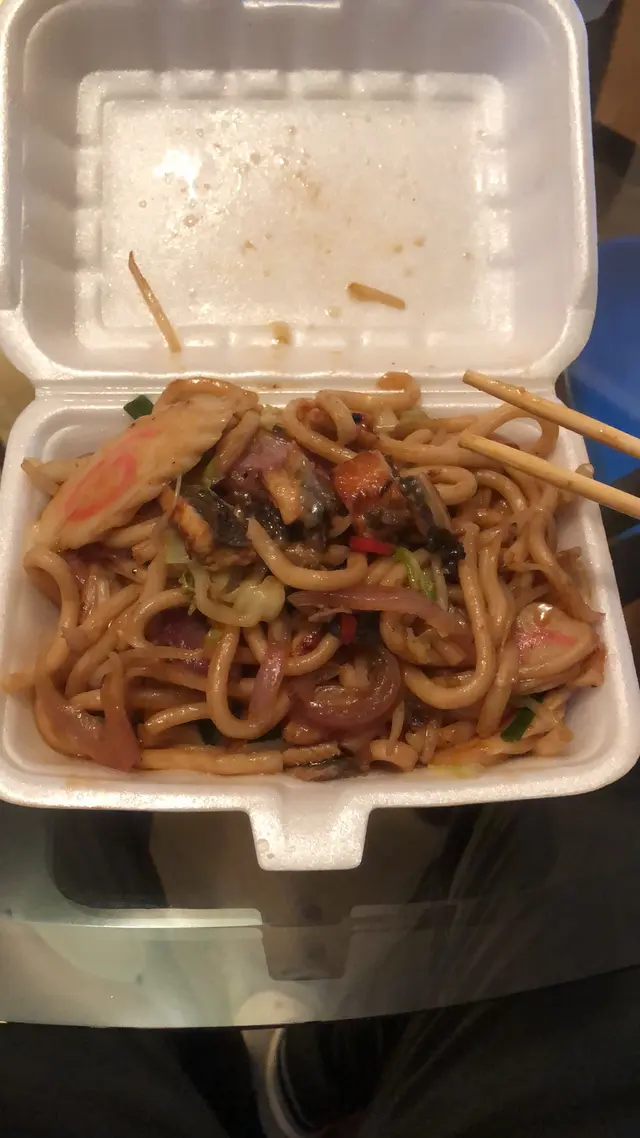 鰻魚炒烏冬