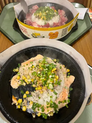 三文鱼黑椒饭、牛肉黑椒饭
