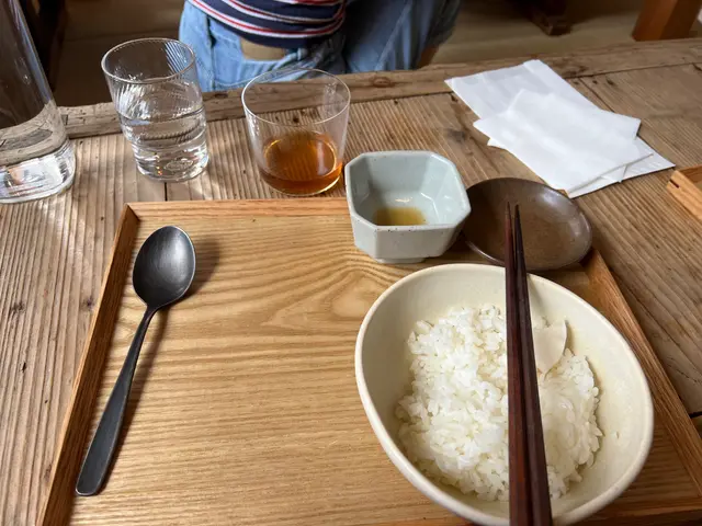 3分熟，你敢吃嗎，吃一口很怕寄生蟲要求換，店家說「不可以！」