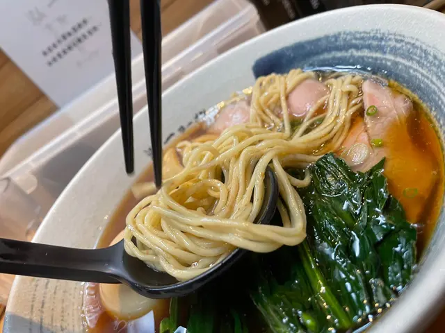 醬油拉麵